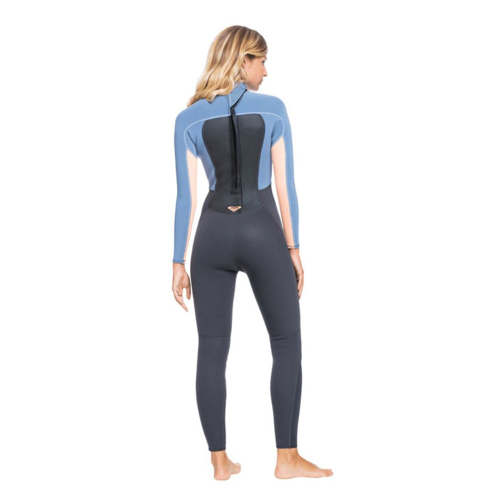 Studio Photo Roxy Prologue 5/4/3mm Back Zip Womens Wetsuit.  View of the back.