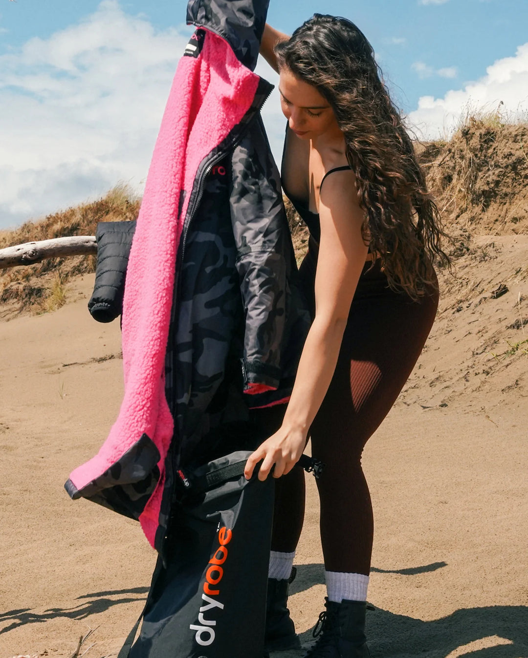 *Bild aktualisiert, Vergleich mit Lagerbestand im Shop prüfen, SKU hinzufügen* Dryrobe Kompressions-Reisetasche